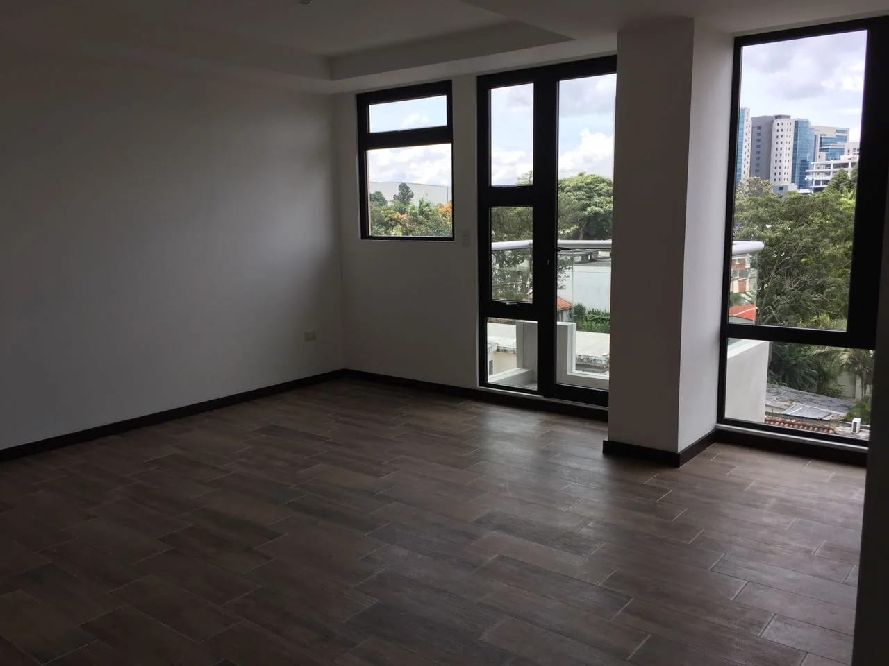 APARTAMENTO EN RENTA VISTA HERMOSA 2, ZONA 15 — foto 6 de 9