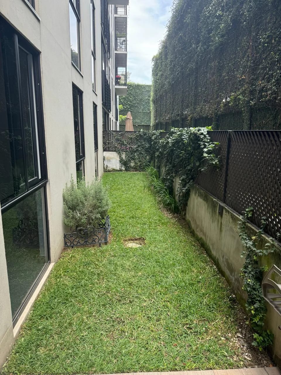 Apartamento en venta Edificio Be14 zona 14 primer nivel con jardín. — foto 16 de 16