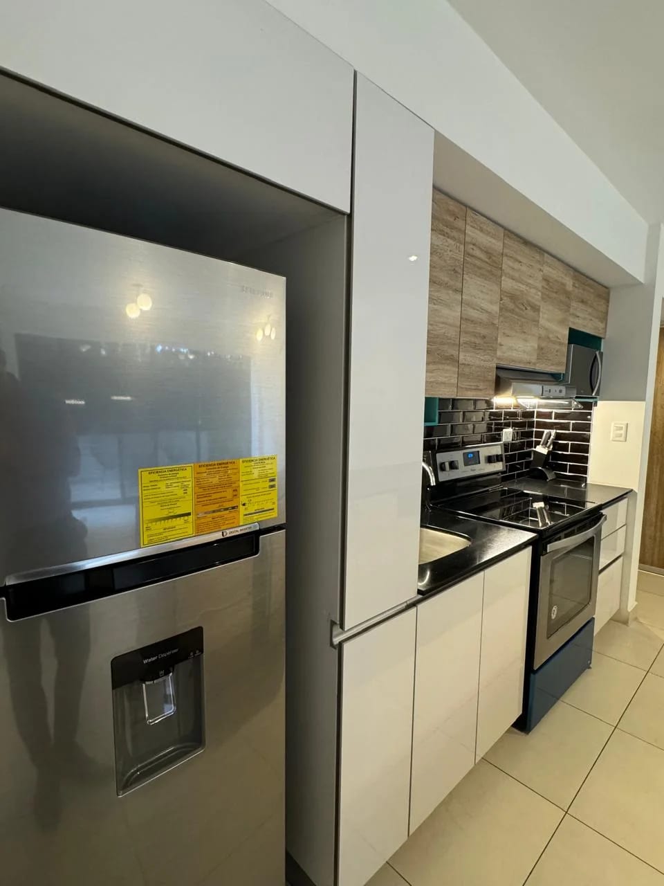 Apartamento en venta Edificio Be14 zona 14 primer nivel con jardín. — foto 15 de 16