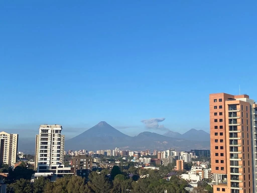 SE VENDE PENTHOUSE EN EDIFICIO MIDORI, ZONA 15 VH1 — foto 4 de 17