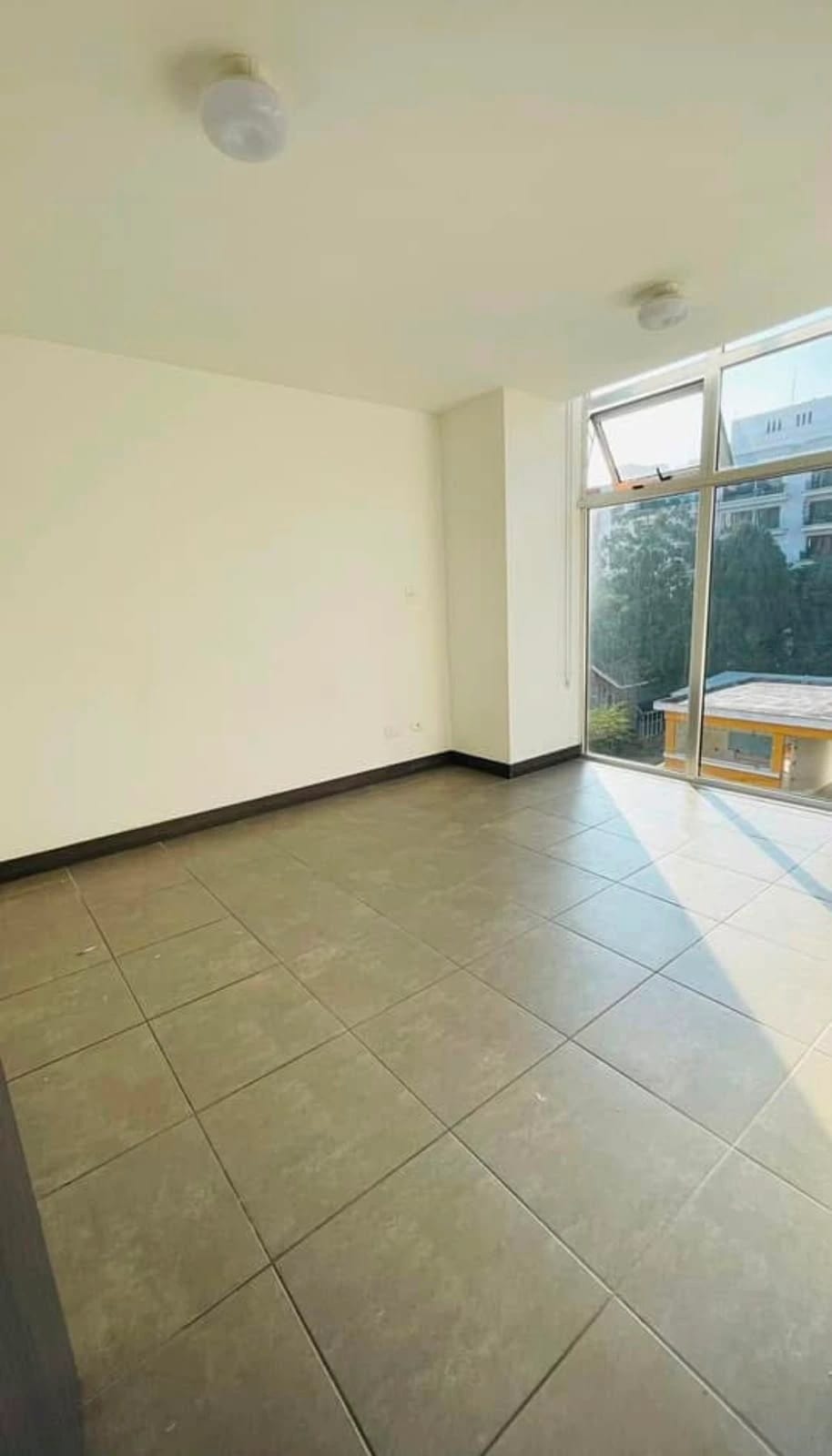 APARTAMENTO EN RENTA VISTA HERMOSA 1 ZONA 15 — foto 2 de 7