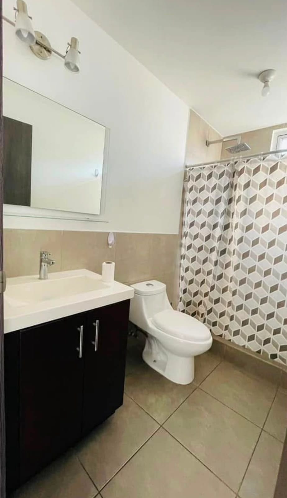 APARTAMENTO EN RENTA VISTA HERMOSA 1 ZONA 15 — foto 3 de 7
