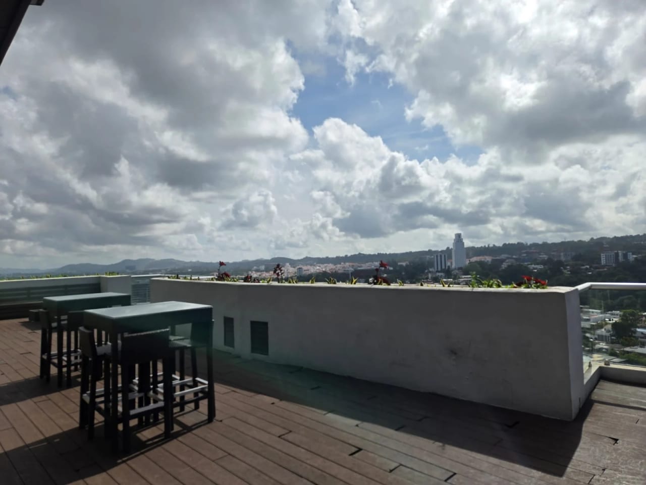 APARTAMENTO TORRE 360 zona 15 — foto 3 de 13