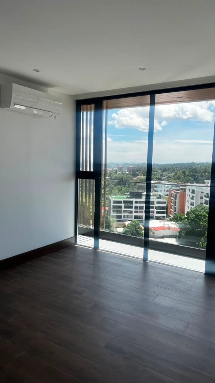 APARTAMENTO EN RENTA EDIFICIO GAURA Zona 15 VH1 — foto 9 de 14