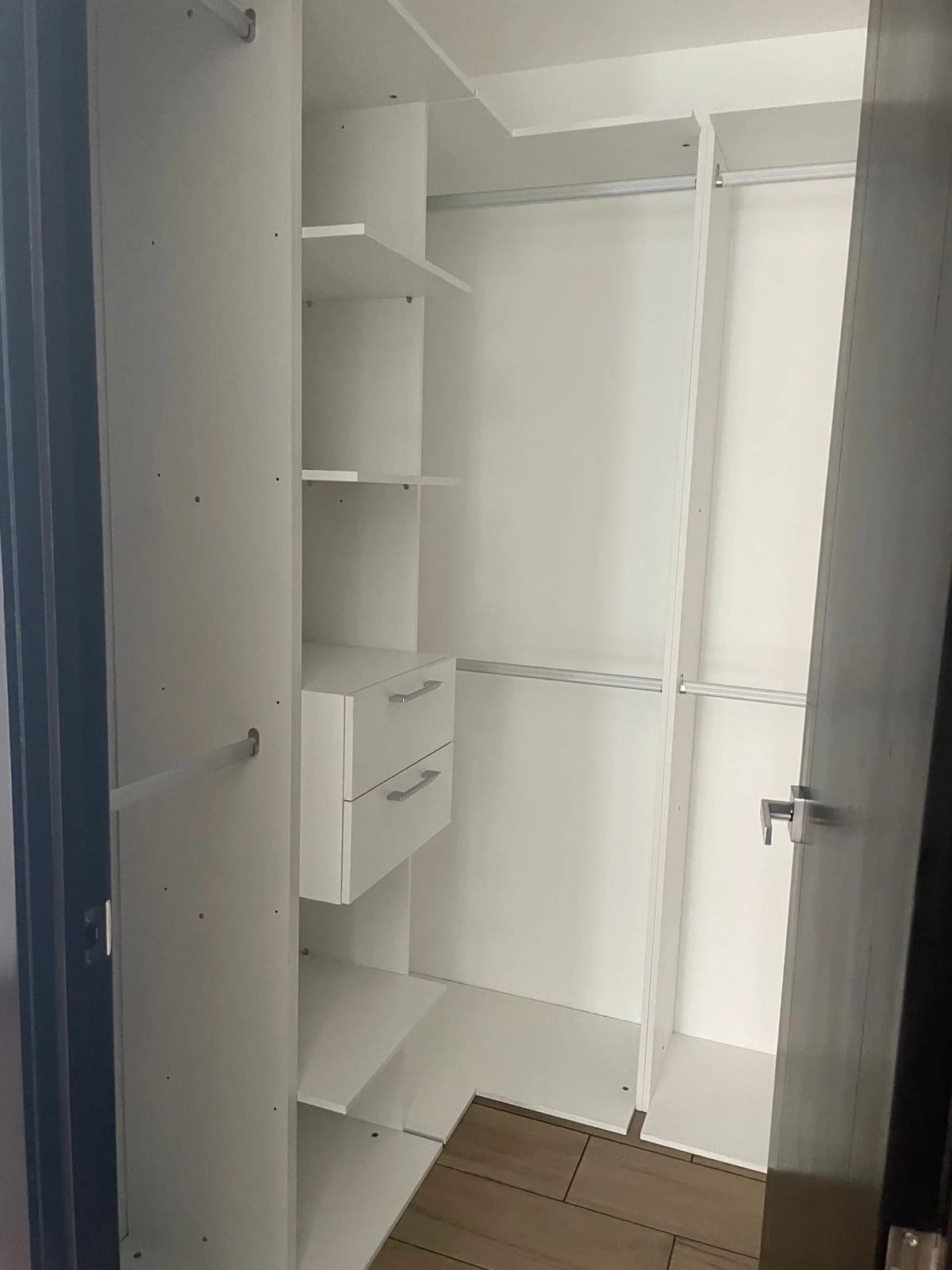 VENDO APARTAMENTO EN EDIFICIO CASSIA ZONA 15 VH1 — foto 7 de 17