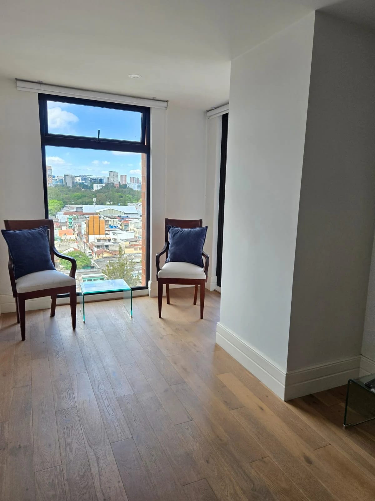 Apartamento full amueblado zona 5 Edificio Centrico — foto 6 de 13
