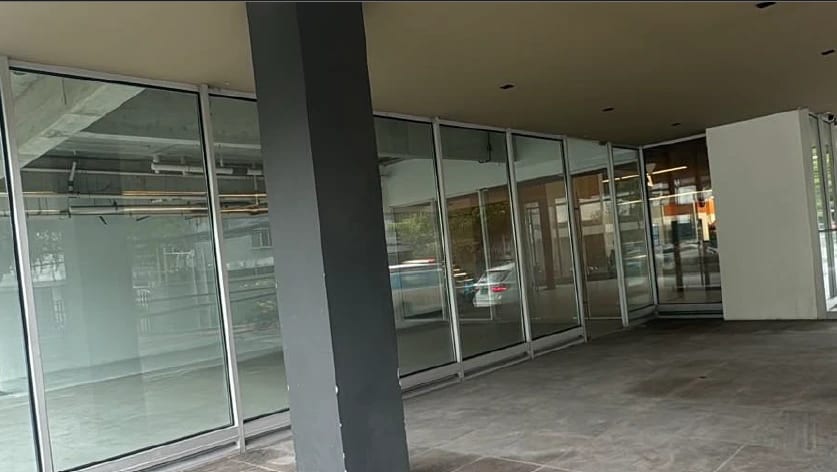 Local y terraza en renta edificio Vasanta — foto 2 de 6