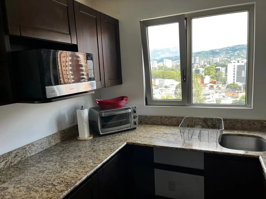 APARTAMENTO EN RENTA VERONA ZONA 10 — foto 9 de 15