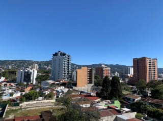 APARTAMENTO EN RENTA VERONA ZONA 10 — miniatura 3 de 15