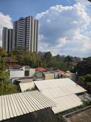 APARTAMENTO EN RENTA EN VISTA HERMOSA II ZONA 15 — miniatura 3 de 9