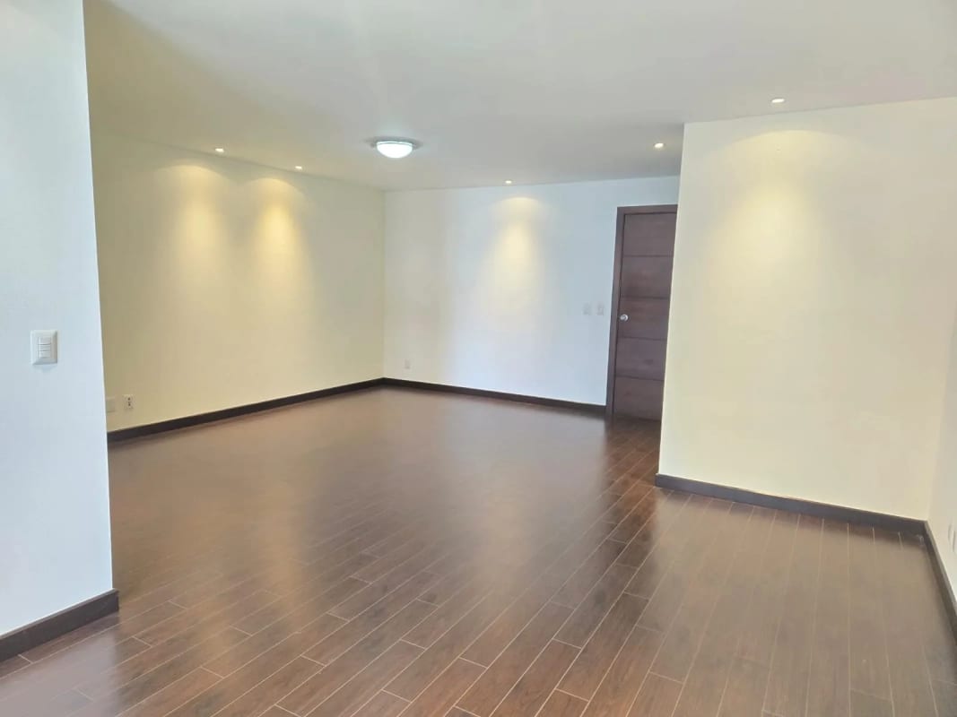 RENTO APARTAMENTO EN ATTICA ZONA 14 — foto 10 de 10