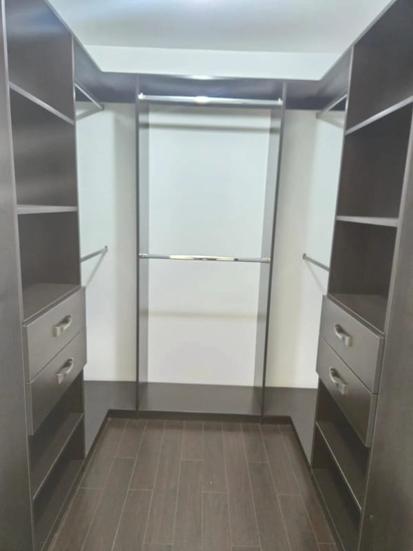 RENTO APARTAMENTO EN ATTICA ZONA 14 — foto 2 de 10