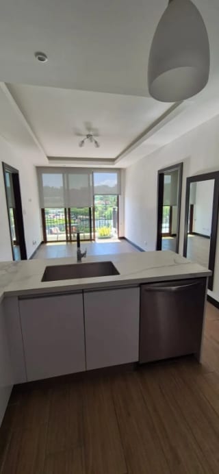 RENTO APARTAMENTO LIRIOS DE CAYALÁ 3 ZONA 16 — miniatura 1 de 4