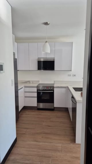 RENTO APARTAMENTO LIRIOS DE CAYALÁ 3 ZONA 16 — miniatura 3 de 4