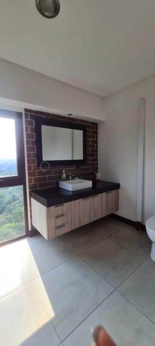 APARTAMENTO AMUEBLADO EN VENTA VIU CAYALÁ ZONA 16 — miniatura 2 de 16