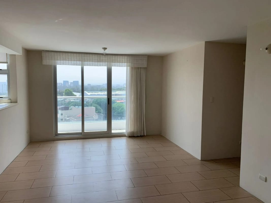 ALQUILO APARTAMENTO EN EDIFICIO CONDADO LA VILLA, ZONA 14 — foto 1 de 12