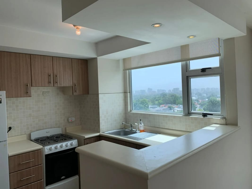 ALQUILO APARTAMENTO EN EDIFICIO CONDADO LA VILLA, ZONA 14 — foto 9 de 12