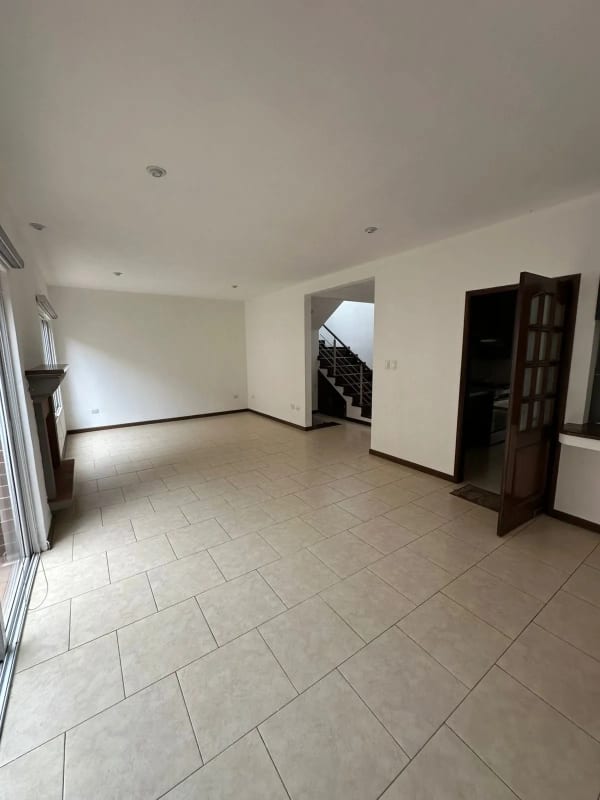 CASA EN VENTA BOUGANVILIAS DE ARRAZOLA — foto 1 de 10