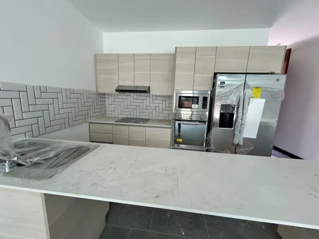 TOWNHOUSE EN RENTA VISTA HERMOSA I ZONA 15 — foto 9 de 13