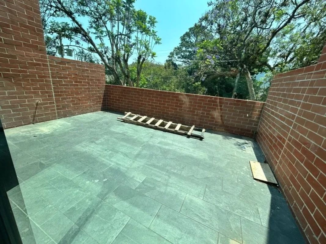 TOWNHOUSE EN RENTA VISTA HERMOSA I ZONA 15 — foto 4 de 13
