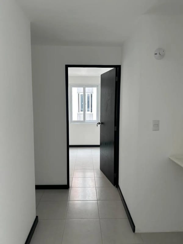Apartamento en renta San Mateo zona 7 — foto 3 de 14