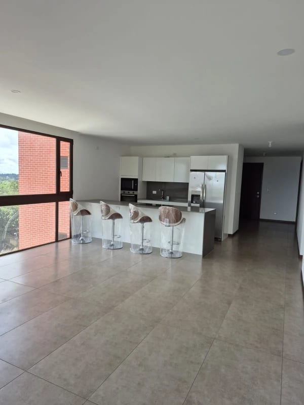 EN RENTA PRECIOSO APARTAMENTO CON TERRAZA, SAN LÁZARO ZONA 15 — foto 11 de 12