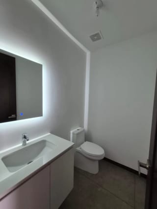 EN RENTA PRECIOSO APARTAMENTO CON TERRAZA, SAN LÁZARO ZONA 15 — miniatura 7 de 12