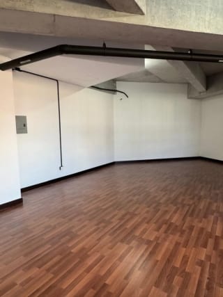 Oficina en renta Edificio Séptimo, zona 4 — miniatura 5 de 7