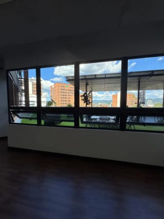 Oficina en renta Edificio Séptimo, zona 4 — miniatura 4 de 7