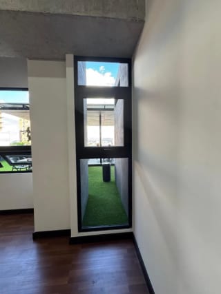 Oficina en renta Edificio Séptimo, zona 4 — miniatura 2 de 7
