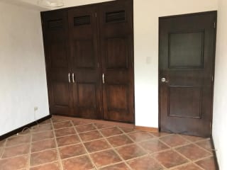Apartamento en renta zona 15 Vh1 REMODELADO — miniatura 8 de 13