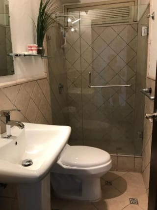 Apartamento en renta zona 15 Vh1 REMODELADO — miniatura 7 de 13
