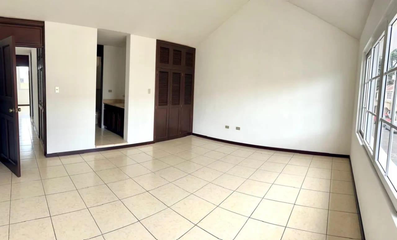 Vendo casa Residenciales Santa Monica carretera a El Salvador km. 16.5 — foto 3 de 17