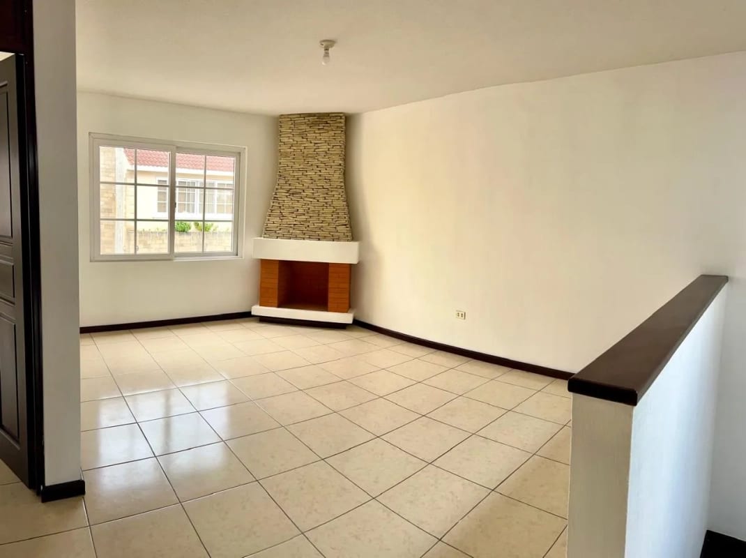 Vendo casa Residenciales Santa Monica carretera a El Salvador km. 16.5 — foto 1 de 17