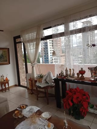 APARTAMENTO EN RENTA ZONA 10 — miniatura 11 de 16