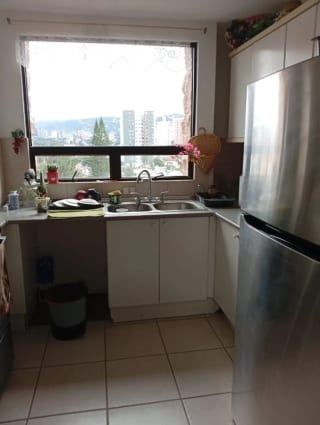 APARTAMENTO EN RENTA ZONA 10 — miniatura 7 de 16