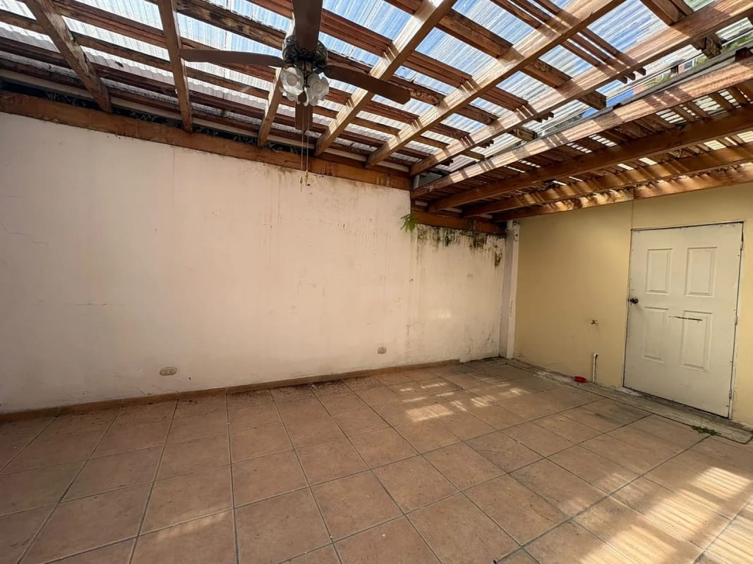 Casa en renta zona 14 para VIVIENDA u OFICINA — foto 7 de 15