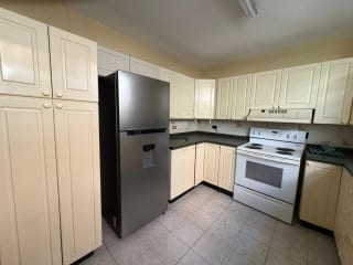 Casa en renta zona 14 para VIVIENDA u OFICINA — miniatura 3 de 15