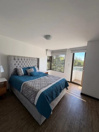 RENTO APARTAMENTO AMUEBLADO ZONA 15 — miniatura 1 de 8