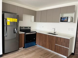 Apartamento en renta ubicado cerca de la universidad marroquín — miniatura 4 de 9