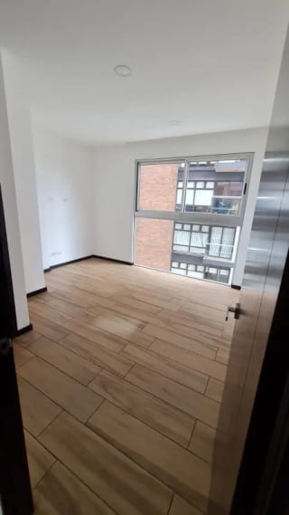 EN VENTA APARTAMENTO EN ZONA 15 VISTA HERMOSA 1, CON GARITA Y ACCESO AL PARQUE — miniatura 6 de 7